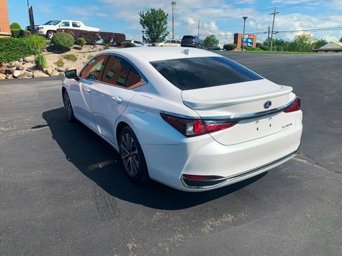 Used 2022 Lexus ES 300h FWD image 21