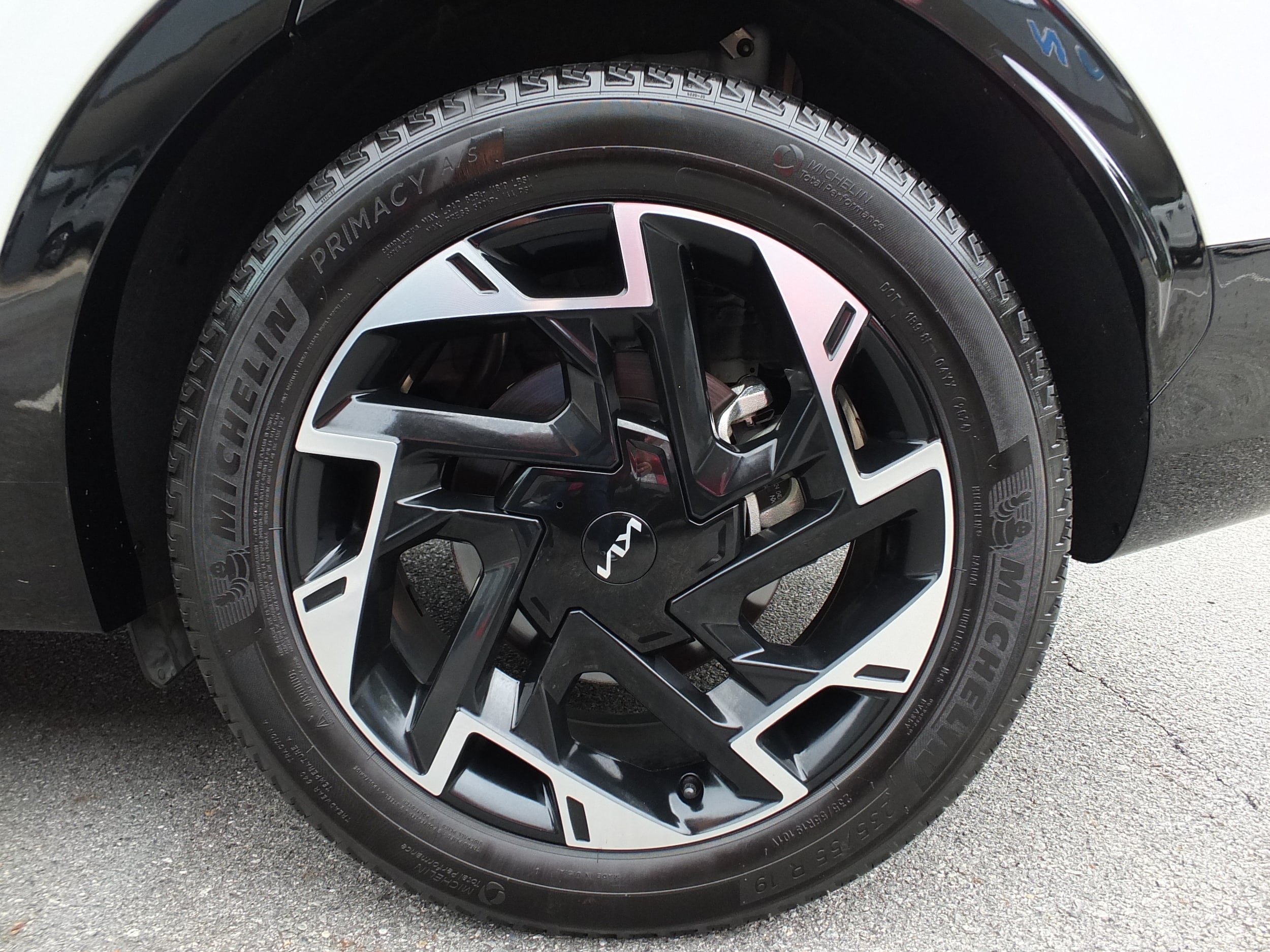 Used 2025 Kia Sportage SX FWD image 10