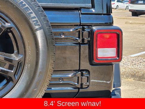 Used 2022 Jeep Wrangler Unlimited Sport w/ Sun And Sound Package AWD/4WD image 15