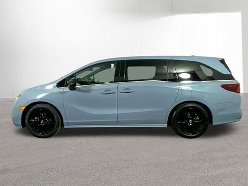 Certified 2023 Honda Odyssey Sport image 32