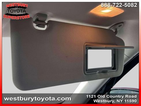 Used 2023 Toyota Highlander XLE AWD/4WD image 33