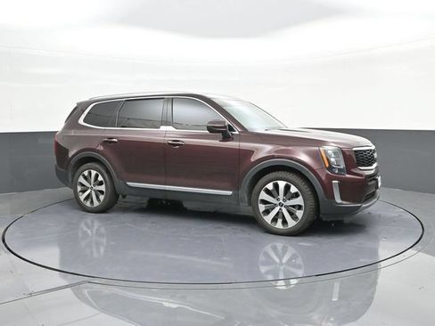Used 2022 Kia Telluride EX w/ EX Premium Package FWD image 17