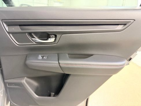 Used 2024 Honda CR-V Sport image 30