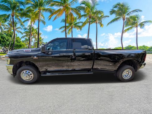 New 2026 RAM 3500 Tradesman AWD/4WD image 5