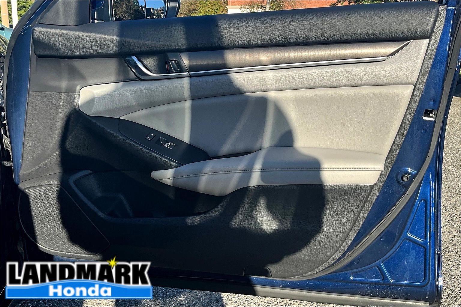 Used 2019 Honda Accord LX image 18