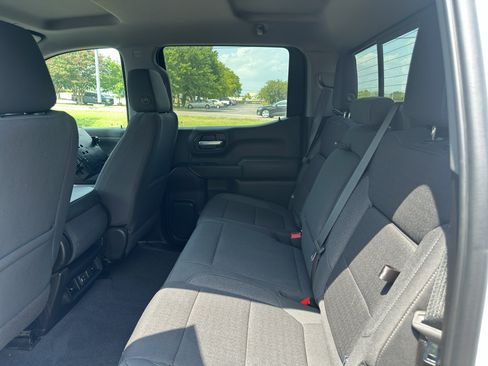 Used 2021 Chevrolet Silverado 1500 LT w/ Z71 Off-Road Package AWD/4WD image 13