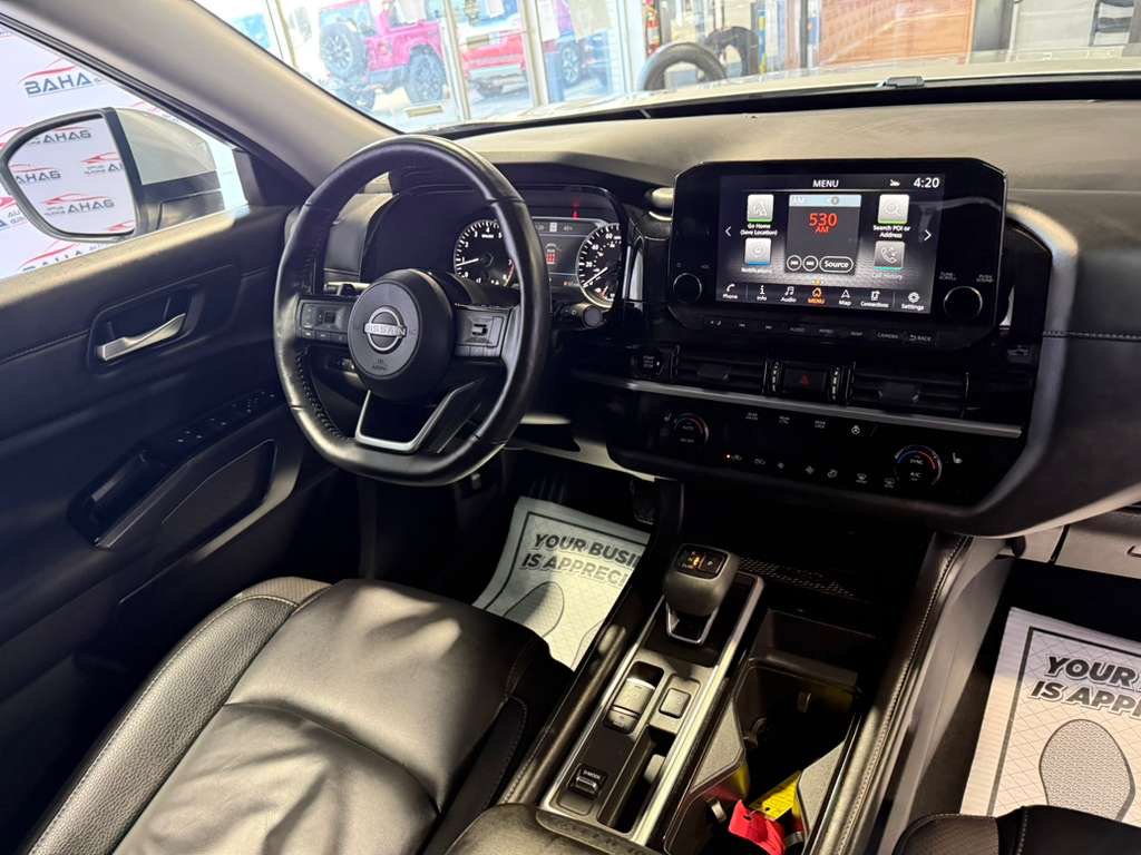 Used 2025 Nissan Pathfinder SL FWD image 45