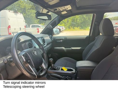 Used 2016 Toyota Tacoma 4x4 Double Cab image 17