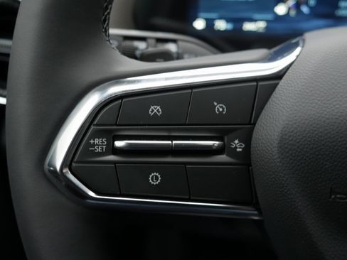 New 2026 Chevrolet Equinox LT w/ Convenience Package II image 13