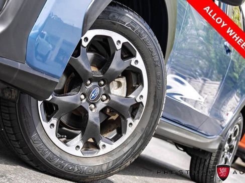 Used 2021 Subaru Crosstrek 2.0i Premium image 11