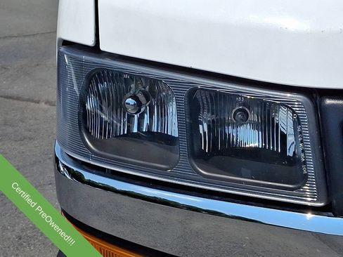 Used 2025 Chevrolet Express 3500 LT w/ LT Preferred Equipment Group RWD image 9