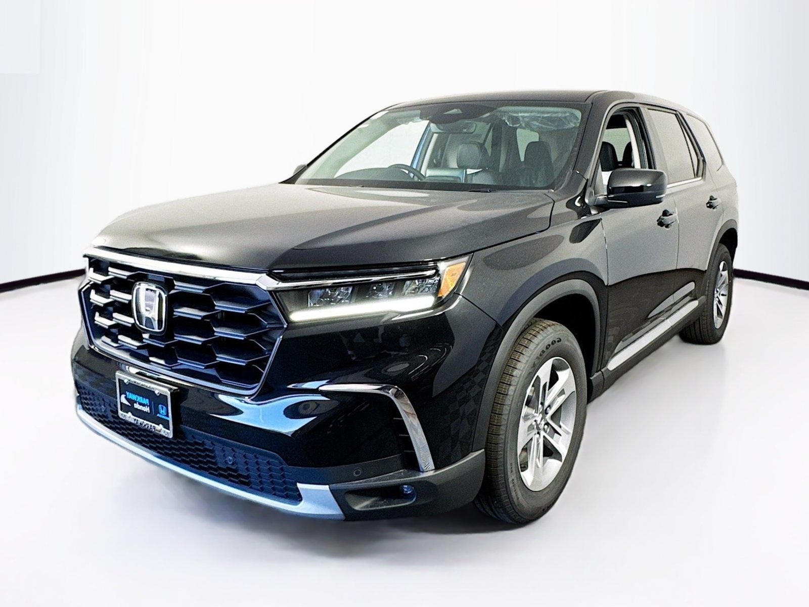 Used 2023 Honda Pilot EX-L image 3
