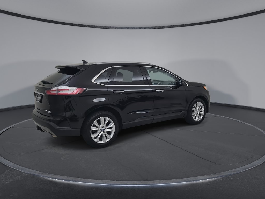 Used 2020 Ford Edge Titanium w/ Class II Trailer Tow Package AWD/4WD image 19