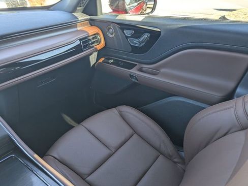 New 2026 Lincoln Aviator Reserve w/ Jet Appearance Package image 16
