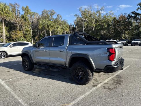 Used 2025 Chevrolet Colorado ZR2 w/ Midnight Edition image 5