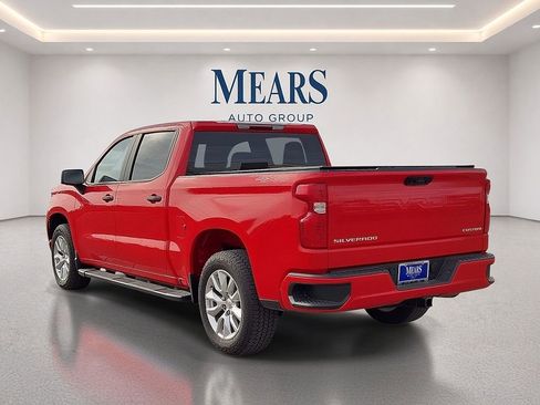 Used 2024 Chevrolet Silverado 1500 Custom AWD/4WD image 3