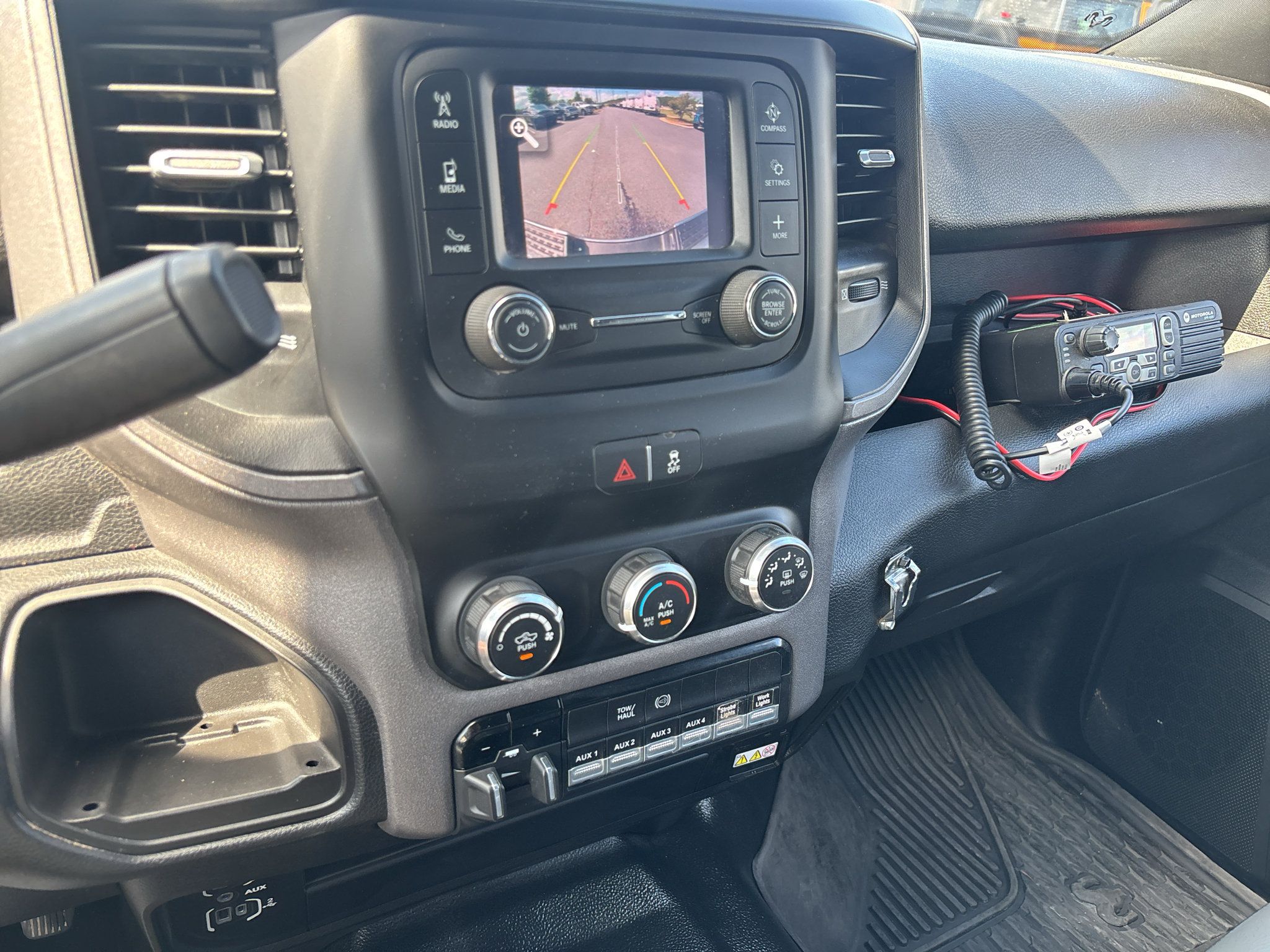 Used 2022 RAM 2500 Tradesman w/ Chrome Appearance Group AWD/4WD image 17