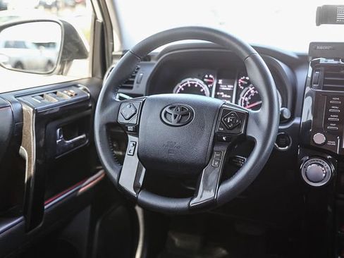 Used 2021 Toyota 4Runner TRD Off-Road Premium w/ Moonroof Package AWD/4WD image 17