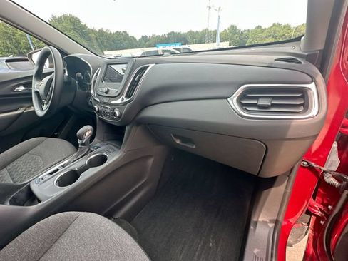 Used 2024 Chevrolet Equinox LT FWD image 32