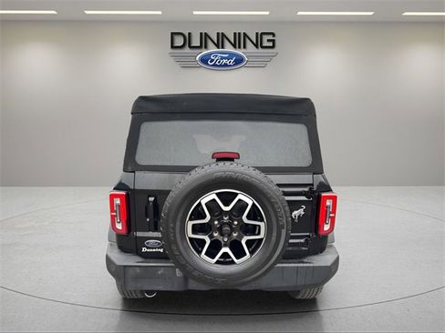 Used 2023 Ford Bronco Outer Banks image 3