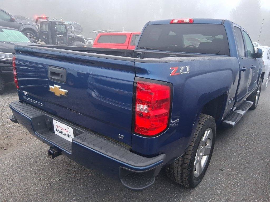 Used 2018 Chevrolet Silverado 1500 LT w/ All Star Edition AWD/4WD image 4