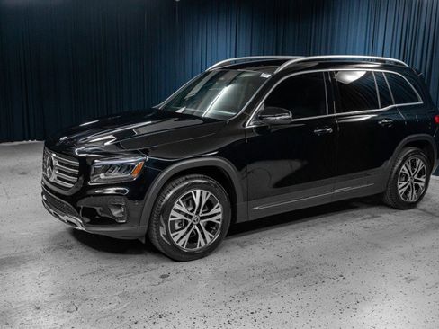 New 2025 Mercedes-Benz GLB 250 image 1