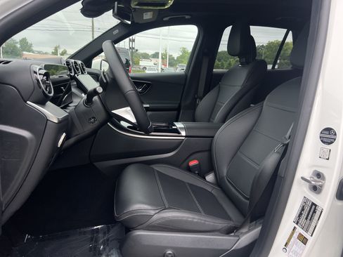 Certified 2025 Mercedes-Benz GLC 350e 4MATIC image 16