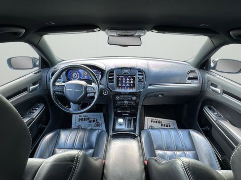 Used 2019 Chrysler 300 S w/ S Model Appearance Package RWD image 29