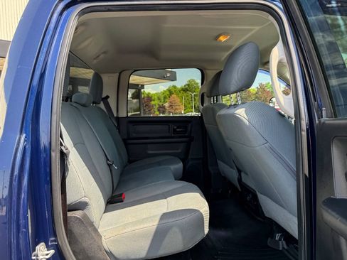 Used 2017 RAM 3500 Tradesman w/ Chrome Appearance Group AWD/4WD image 18