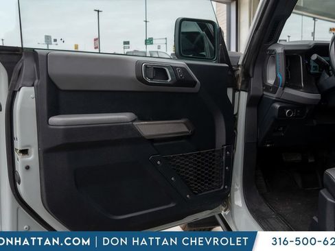 Used 2022 Ford Bronco Black Diamond AWD/4WD image 18