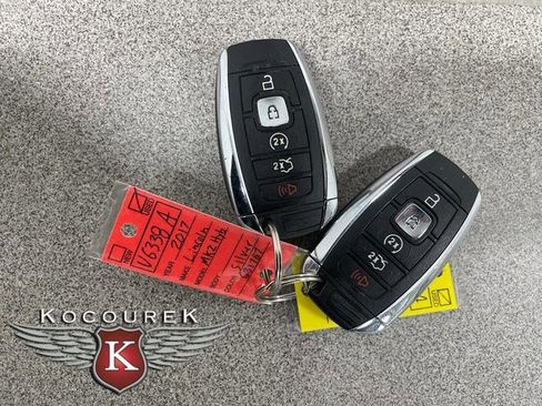 Used 2017 Lincoln MKZ Reserve FWD image 26