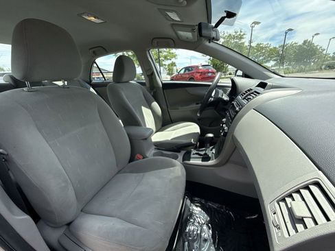 Used 2012 Toyota Corolla L FWD image 24