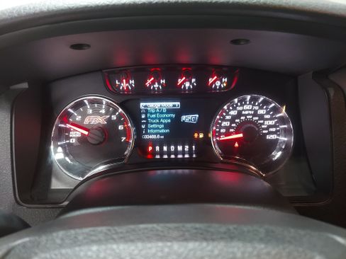 Used 2014 Ford F150 FX4 w/ Equipment Group 402A Luxury image 8