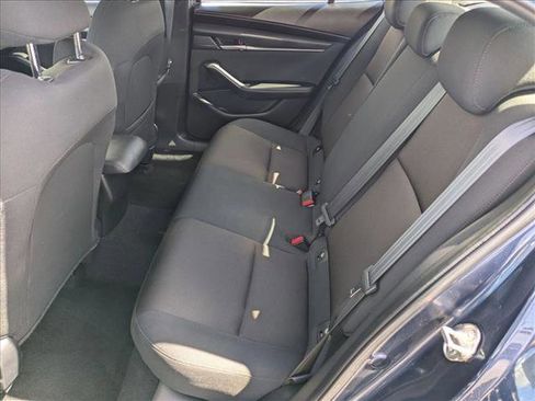 Used 2019 MAZDA MAZDA3 Sedan image 17