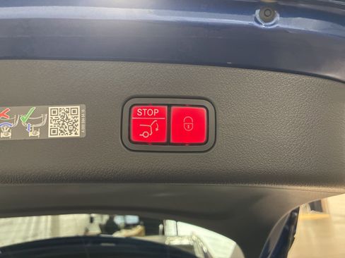 New 2026 Mercedes-Benz GLC 350e 4MATIC image 7