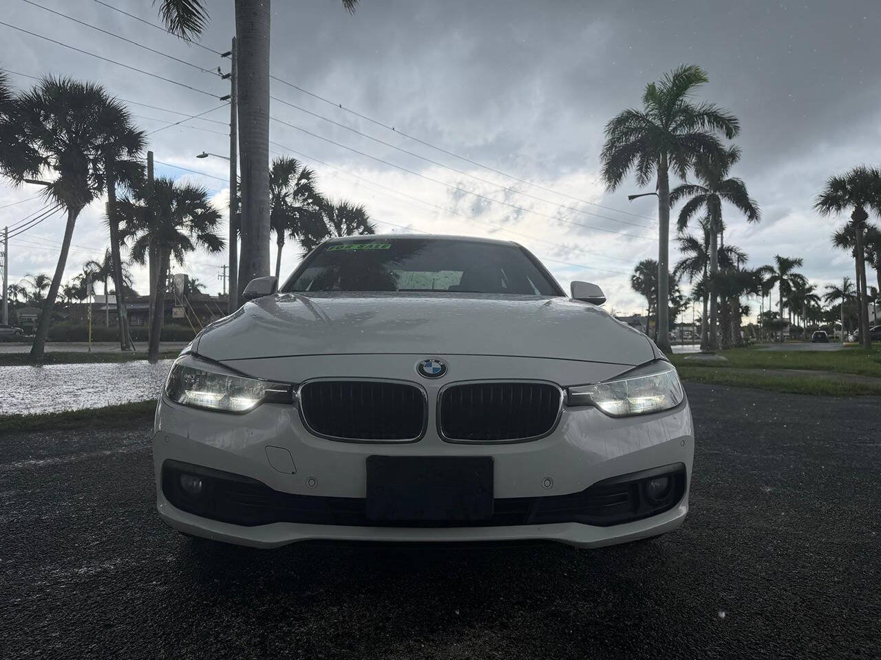 Used 2016 BMW 320i xDrive Sedan AWD/4WD image 9