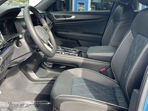 Used 2024 Volkswagen Atlas Cross Sport SEL Premium R-Line image 10