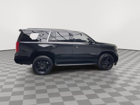 Used 2017 Chevrolet Tahoe LT w/ LT Midnight Edition AWD/4WD image 43