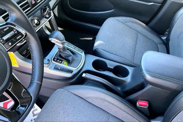 Used 2021 Kia Seltos S AWD/4WD image 17