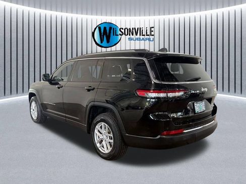 Used 2021 Jeep Grand Cherokee L Laredo w/ Luxury Tech Group I AWD/4WD image 8
