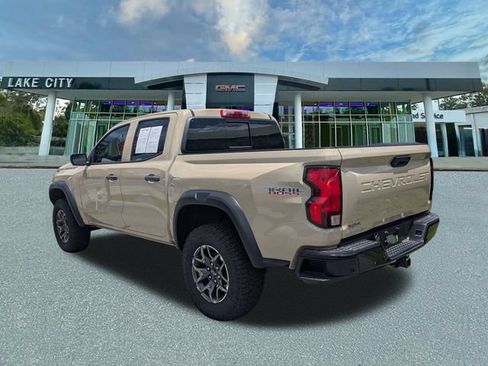 Used 2023 Chevrolet Colorado Trail Boss w/ Technology Package AWD/4WD image 5