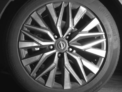 Used 2025 Nissan Altima 2.5 SV image 12