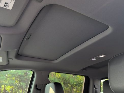 Used 2020 GMC Sierra 1500 SLT w/ SLT Premium Package AWD/4WD image 23