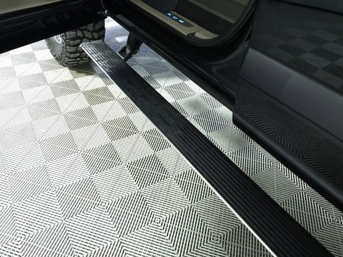 Used 2025 Ford F250 Platinum w/ Platinum Plus Package AWD/4WD image 15