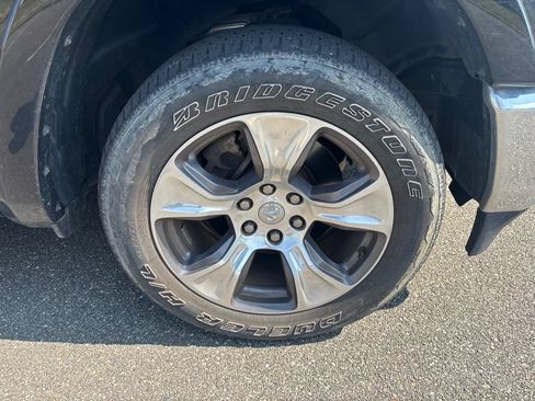 Used 2021 RAM 1500 Laramie AWD/4WD image 9