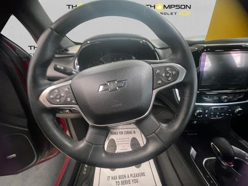 Used 2023 Chevrolet Traverse RS FWD image 12