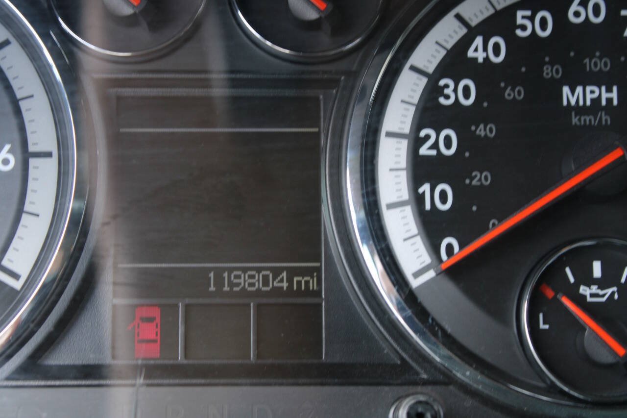 Used 2011 RAM 1500 ST w/ SXT Appearance Group AWD/4WD image 30