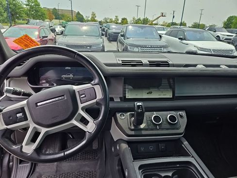 Certified 2022 Land Rover Defender 90 S AWD/4WD image 14
