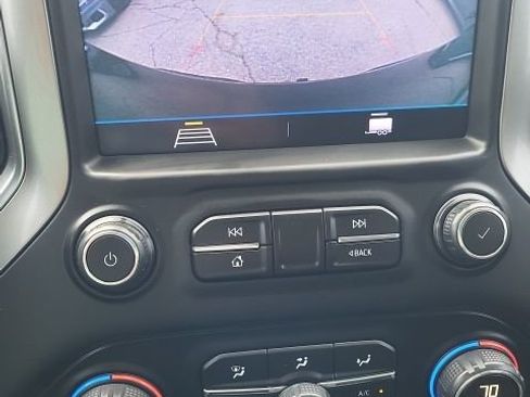 Used 2019 Chevrolet Silverado 1500 LT Trail Boss image 3