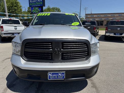 Used 2017 RAM 1500 Classic SLT w/ SLT Plus D←cor Group AWD/4WD image 2